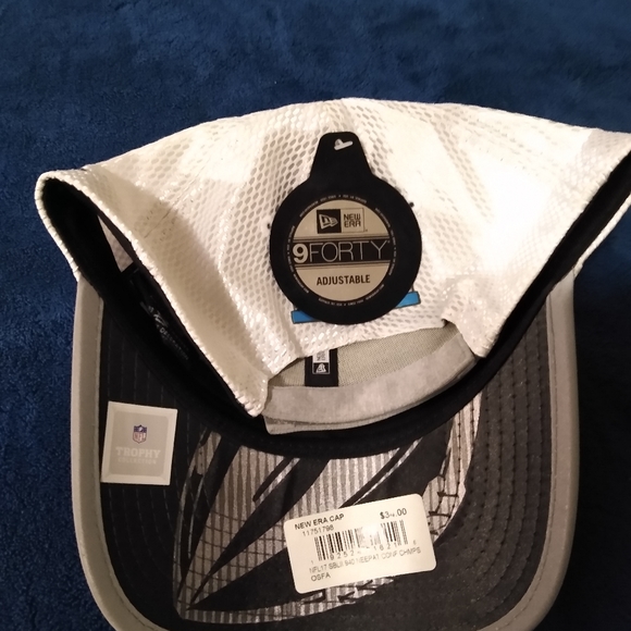 Hats and Sweatbands - Picture 7 of 11